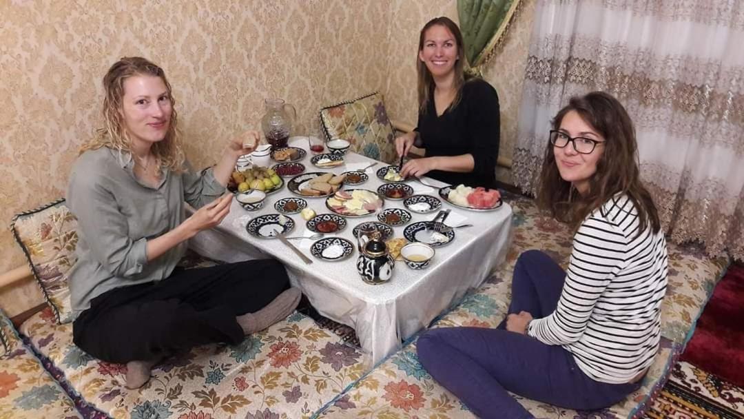 Zukhro Boutique Hotel Khiva ภายนอก รูปภาพ